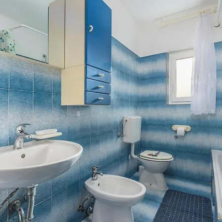 Apartament Zora With Whirlpool