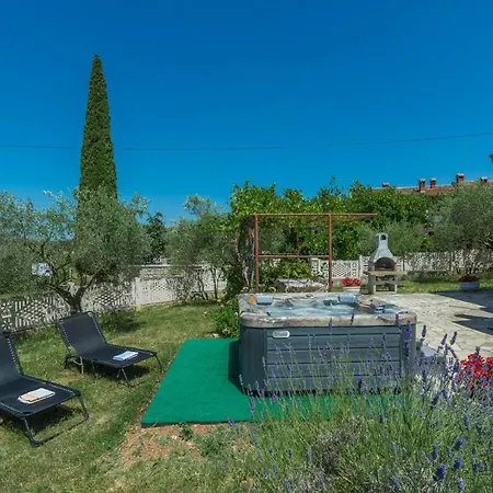 Zora With Whirlpool Apartament Sveti Lovreč Pazenatički